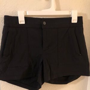 Athleta Trekkie North Short